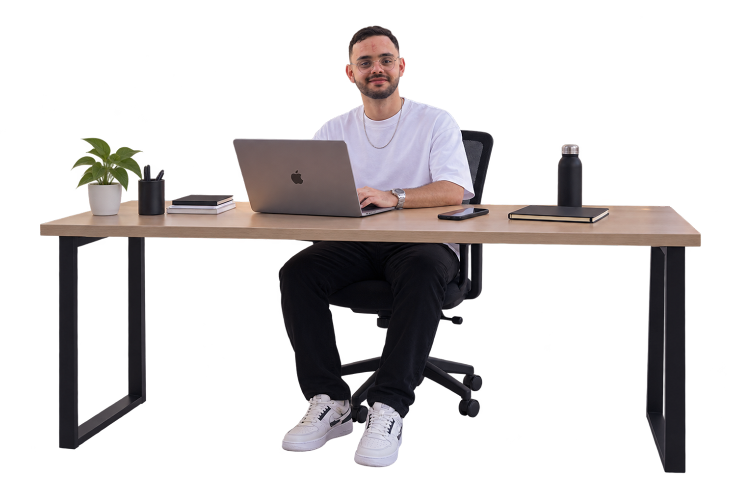 Gaya Medjedoub à son bureau